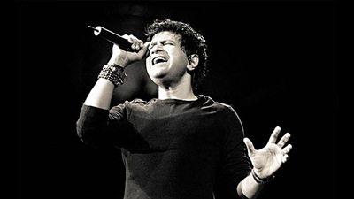 Late singer KK was recently paid a tribute by members of MUSOC, the music society of Kirori Mal College (KMC), his alma mater. (Photo: ANI) Late singer KK was recently paid a tribute by members of MUSOC, the music society of Kirori Mal College (KMC), his alma mater. (Photo: ANI)