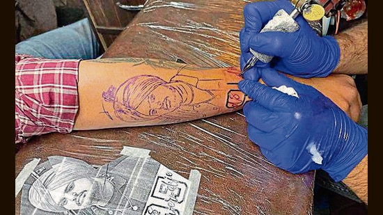 Sidhu Moose Wala's Father Gets His Tattoo On His Arms, Shows Off His Love  For His Late Son