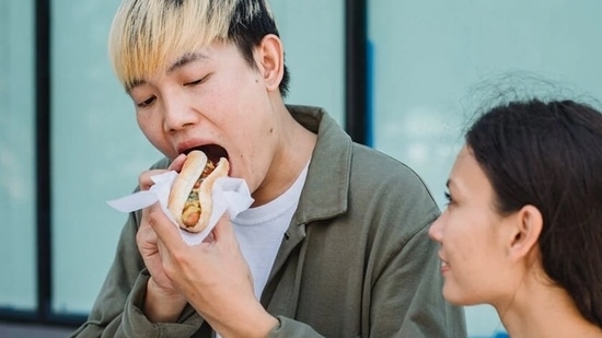 Slow down when you eat and chew your food well.(Pexels)