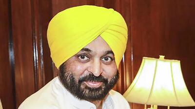 Acting on the instructions of Punjab chief minister Bhagwant Singh Mann, sub-divisional engineer Sukhpreet Singh and junior engineer Naveen Kumar of PWD’s Construction Division 3, Bathinda, have been suspended from their duty with immediate effect (PTI)