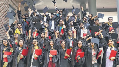 Chandigarh University awarded 877 degree at its convocation ceremony. (HT Photo)