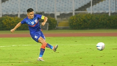 Indian Football Team skipper Sunil Chhetri in action during the AFC Asian Cup 2023 Qualifiers match against Cambodia, at Salt Lake Stadium in Kolkata on Wednesday. (ANI) Indian Football Team skipper Sunil Chhetri in action during the AFC Asian Cup 2023 Qualifiers match against Cambodia, at Salt Lake Stadium in Kolkata on Wednesday. (ANI)