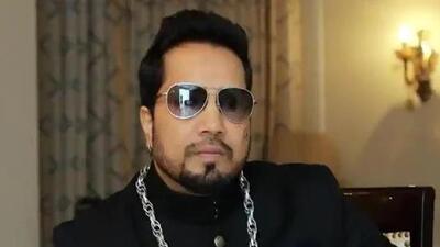The complainants alleged that Mika Singh’s bungalow is being built without any permissions and in violation of Coastal Regulation Zone norms. (File Photo) The complainants alleged that Mika Singh’s bungalow is being built without any permissions and in violation of Coastal Regulation Zone norms. (File Photo)