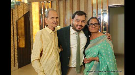 Alakh Pandey with his parents. (File)