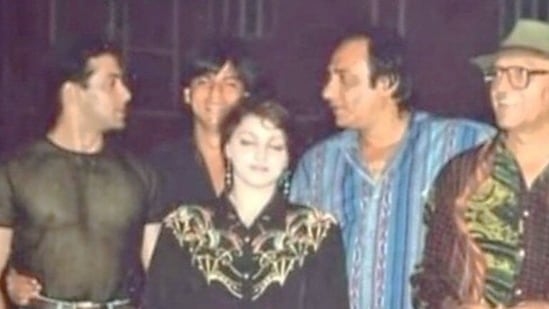 A glimpse of the 90s: Shah Rukh Khan, Salman Khan, Ranjeet, Mamata Kulkarni and Amrish Puri pose together.