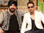 Mika Singh started his career in Daler Mehndi's crew before embarking on a solo career in the late 1990s. Mika Singh started his career in Daler Mehndi's crew before embarking on a solo career in the late 1990s.