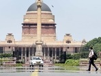 Mirage outside Rashtrapati Bhawan, in New Delhi,(Arvind Yadav/Hindustan Times) Mirage outside Rashtrapati Bhawan, in New Delhi,(Arvind Yadav/Hindustan Times)
