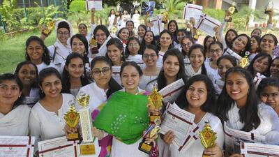 As many as 530 students were felicitated at the 38th annual prize distribution ceremony at Post Graduate Government College for Girls, Sector 42, Chandigarh. (Keshav Singh/HT)