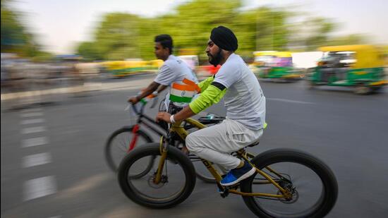 New Delhi, India - June 3, 2022: Cyclists participate in 'Fit India Freedom Rider' cycle rally on the occasion of World Bicycle Day, at Major Dhyanchand National Stadium, in New Delhi, India, on Friday, June 3, 2022. (Photo by Amal KS / Hindustan Times) (Hindustan Times) New Delhi, India - June 3, 2022: Cyclists participate in 'Fit India Freedom Rider' cycle rally on the occasion of World Bicycle Day, at Major Dhyanchand National Stadium, in New Delhi, India, on Friday, June 3, 2022. (Photo by Amal KS / Hindustan Times) (Hindustan Times)