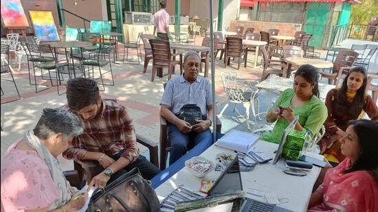 Members of PGIMER’s Regional Organ and Tissue Transplant Organisation (ROTTO), in collaboration with the Himachal Pradesh transplant organisation, sensitised club members about organ donation. (HT Photo)
