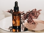 Hyaluronic acid serum boosts skin's suppleness by several notches.