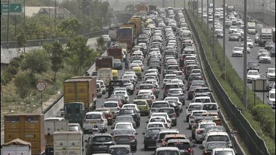 Heavy congestion on NH-48, in Gurugram on Friday. (Vipin Kumar/HT PHOTO)