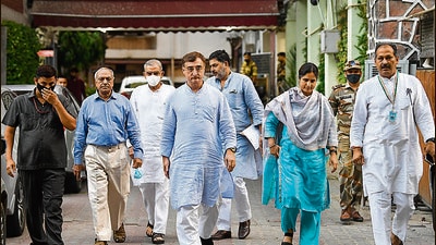 Congress leaders after submitting a memorandum to the EC, in New Delhi on Friday. (Prateek Kumar)