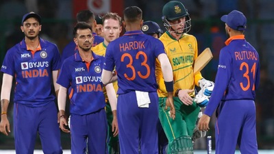 Hardik Pandya and other India cricketers congratulate David Miller (BCCI)