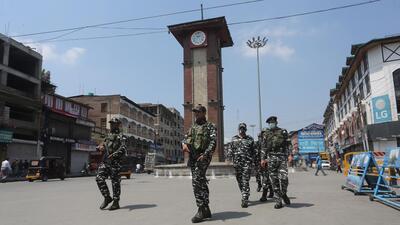 Paramilitary soldiers patrol during a shutdown in Srinagar on Friday. Mobile internet services were also snapped in Bhaderwah town and the Kishtwar district. (Waseem Andrabi/HT) Paramilitary soldiers patrol during a shutdown in Srinagar on Friday. Mobile internet services were also snapped in Bhaderwah town and the Kishtwar district. (Waseem Andrabi/HT)
