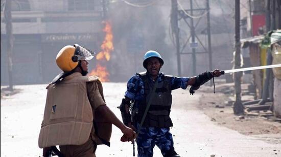 Security personnel in Prayagraj. (ANI PHOTO)