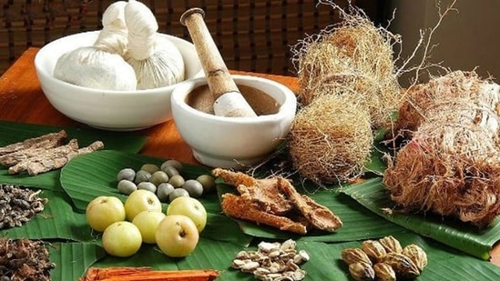 According to Ayurveda expert Dr Nitika Kohli, kidney stone, renal failure, protein in urine, high urea levels are several other problems are outcomes of toxin accumulation in the kidneys. Here are some effective Ayurvedic herbs to manage and prevent kidney diseases, suggested by Dr Nitika Kohli.(Pinterest)