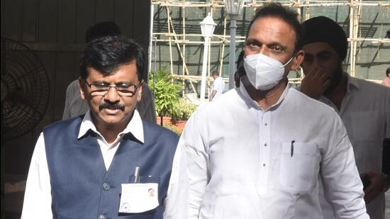 Mumbai, India - June 10, 2022: Shiv Sena's Sanjay Raut and Ashok Arjunrao Jagtap (Bhai) of Congress reach Vidhan Bhavan for Rajya Sabha elections, in Mumbai, India, on Friday, June 10, 2022. (Photo by Anshuman Poyrekar/ Hindustan Times) (Anshuman Poyrekar/HT PHOTO)