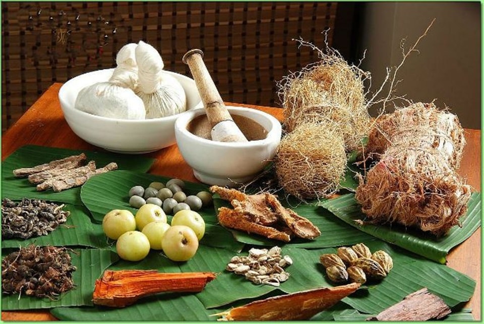 Amazing herbs to lower cholesterol and improve heart function (Pinterest) Amazing herbs to lower cholesterol and improve heart function (Pinterest)
