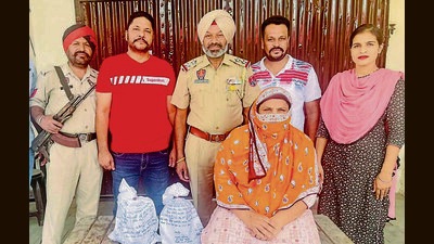 A woman was arrested with 1.5 kg opium,  ₹3.82 lakh drug money in Ludhiana. (Representative Image/HT File)