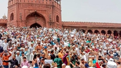 Shahi Imam of Jama Masjid, Syed Ahmed Bukhari, had distanced himself from the protest, saying "nobody knows who the protesters were" and demanded action against such people. Shahi Imam of Jama Masjid, Syed Ahmed Bukhari, had distanced himself from the protest, saying "nobody knows who the protesters were" and demanded action against such people.