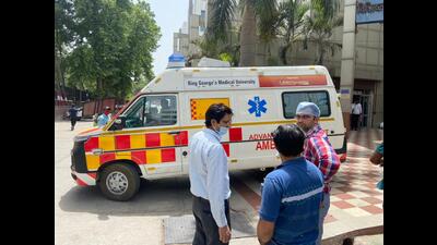 The ambulance that carried the organs from KGMU to PGI in Lucknow. (Sourced) The ambulance that carried the organs from KGMU to PGI in Lucknow. (Sourced)