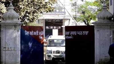 Five mobile phones recovered from Ferozepur jail (HTFILE/Representational image)