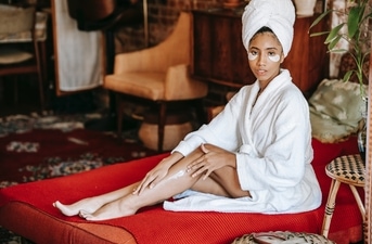 Beauty and skincare tips: Here's why moisturisers and body lotions should be your BFF, be it any weather or skin type (Sora Shimazaki) Beauty and skincare tips: Here's why moisturisers and body lotions should be your BFF, be it any weather or skin type (Sora Shimazaki)