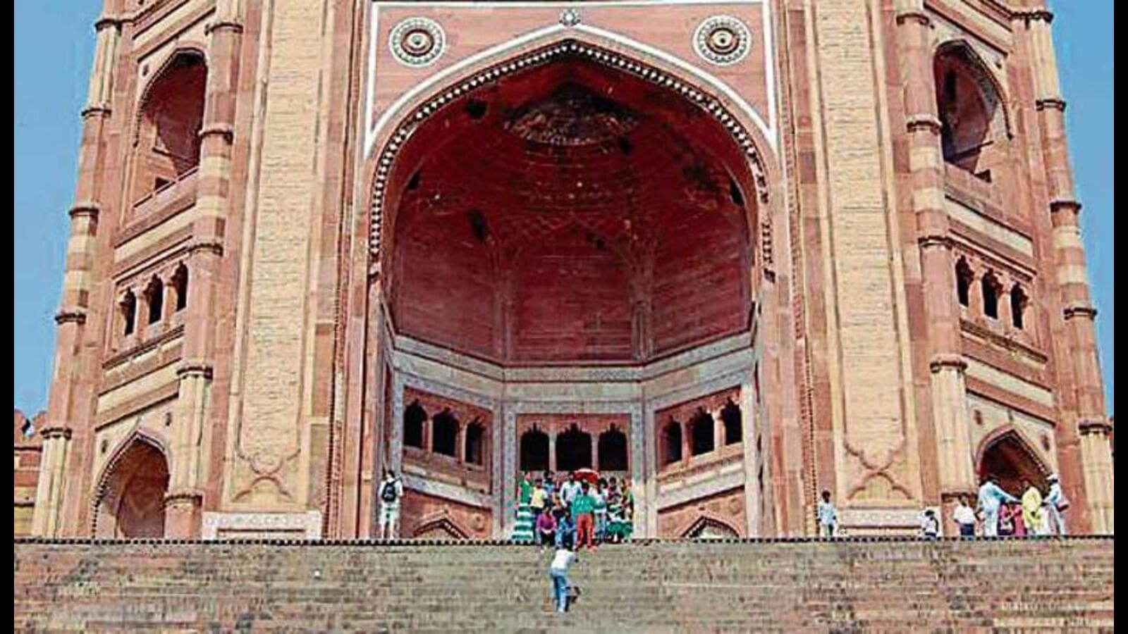 fatehpur-sikri-akbar-s-abandoned-capital-awaits-tryst-with-ganga-water