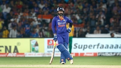 Dinesh Karthik scored an unbeaten 30 off 21 deliveries (ICC/Twitter)