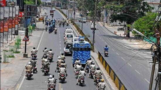 Police and RAF personnel flag march in Ranchi on Sunday. (ANI)