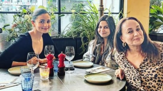 Soni Razdan with Alia Bhatt and Shaheen Bhatt.