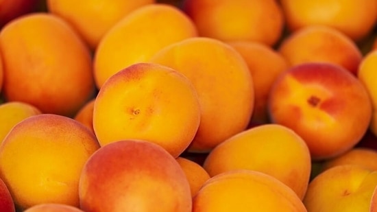 Healthy vision: Apricots boast multiple compounds that are essential for eye health, including vitamins A and E. Vitamin A plays a vital role in preventing night blindness, while vitamin E is a fat-soluble antioxidant that enters your eyes directly to protect them from free radical damage.(Pixabay)