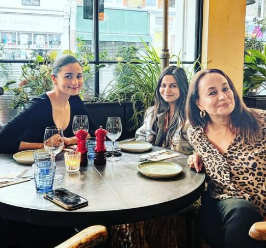 Soni Razdan with Alia Bhatt and Shaheen Bhatt.