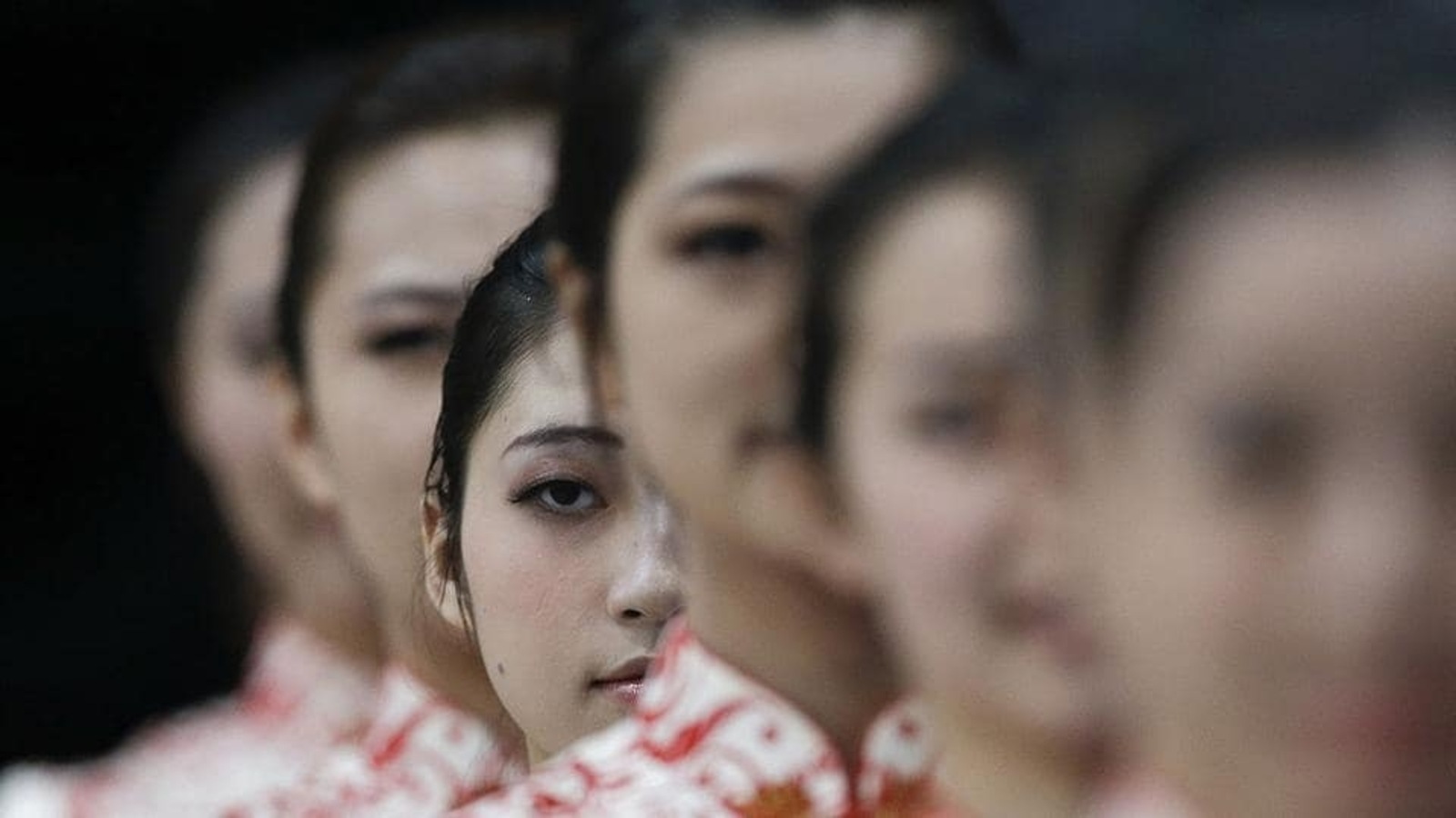 China Nacket School Girls