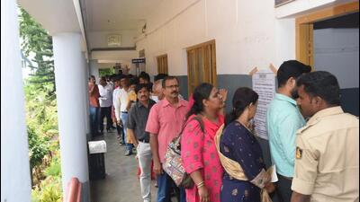 At least two out of the four Karnataka legislative council constituencies that went to the polls on Monday saw a high turnout with the west teachers’ constituency recording over 84% voting, according to a statement by the Chief Electoral Officer. (HT Photo) At least two out of the four Karnataka legislative council constituencies that went to the polls on Monday saw a high turnout with the west teachers’ constituency recording over 84% voting, according to a statement by the Chief Electoral Officer. (HT Photo)