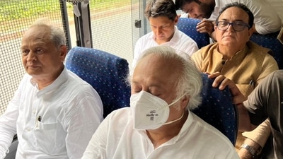 Ashok Gehlot posted pictures on his Twitter handle. Ashok Gehlot posted pictures on his Twitter handle.