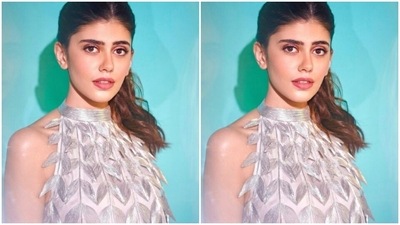 Sanjana added the necessary pop of colours to her look in multicoloured pair of stilettos. (Instagram/@sanjanasanghi96)