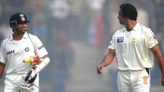 Sachin Tendulkar and Shoaib Akhtar in action (Twitter/File)