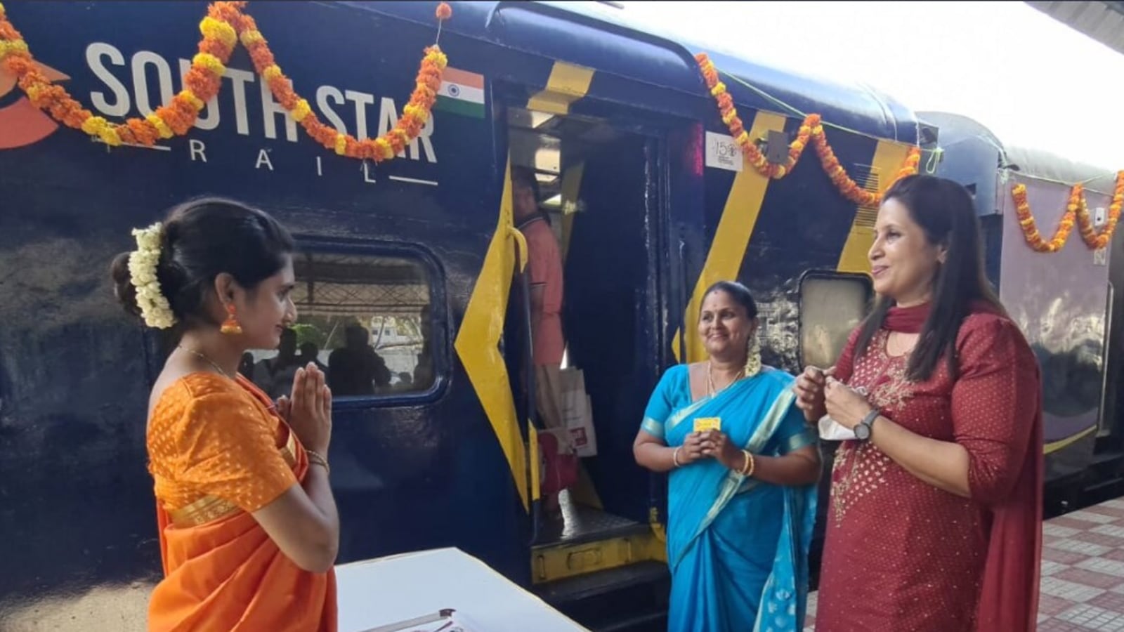 Indian Railways Launch First Train Under ‘Bharat Gaurav’ Scheme ...