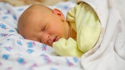 Jaundice in newborn babies: Causes, symptoms, treatment and prevention