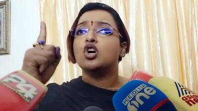 The Kerala high court on Tuesday asked the prosecution to produce the first information statement (FIR) copy and other details of the complaint filed against Swapna Suresh, an accused in gold smuggling case. (ANI) The Kerala high court on Tuesday asked the prosecution to produce the first information statement (FIR) copy and other details of the complaint filed against Swapna Suresh, an accused in gold smuggling case. (ANI)