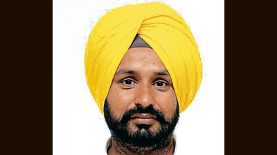AAP candidate Gurmail Singh alleged that disregarding the appeal of grieving parents of Sidhu Moose Wala over using his name, Congress state chief Amarinder Singh Raja Warring in a public meeting on Tuesday again attempted to get sympathy votes on his death. It is very disheartening and condemnable. (HT Photo) AAP candidate Gurmail Singh alleged that disregarding the appeal of grieving parents of Sidhu Moose Wala over using his name, Congress state chief Amarinder Singh Raja Warring in a public meeting on Tuesday again attempted to get sympathy votes on his death. It is very disheartening and condemnable. (HT Photo)