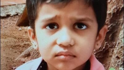 A four-year-old child fell off the fifth-floor terrace of an apartment complex in Thane West where he lived. (HT Photo/Praful Gangurde)