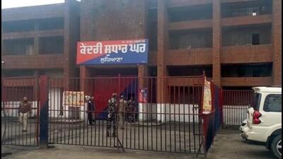 Probe into Punjabi singer Sidhu Moose Wala’s murder has revealed that how gangsters are running operations from jails in Punjab. (HT File Photo) Probe into Punjabi singer Sidhu Moose Wala’s murder has revealed that how gangsters are running operations from jails in Punjab. (HT File Photo)