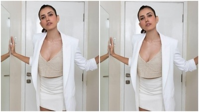 Styled by fashion stylist Trisha Jani, Sonnalli wore her tresses into a clean ponytail. (Instagram/@sonnalliseygall)