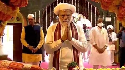 Prime Minister Narendra Modi offers prayers at the Sant Tukaram temple in Pune. (Twitter/ANI) Prime Minister Narendra Modi offers prayers at the Sant Tukaram temple in Pune. (Twitter/ANI)