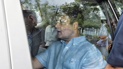 Rahul Gandhi reaches ED office for questioning in connection with the National Herald Case. (Sanchit Khanna/Hindustan Times) Rahul Gandhi reaches ED office for questioning in connection with the National Herald Case. (Sanchit Khanna/Hindustan Times)