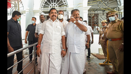 All India Anna Dravida Munnetra Kazhagam (AIADMK) district secretaries and office-bearers asked the party to go back to single leadership in place of the duo of Edappadi Palaniswami and O Panneerselvam, spokesperson D Jayakumar said on Tuesday. (PTI)