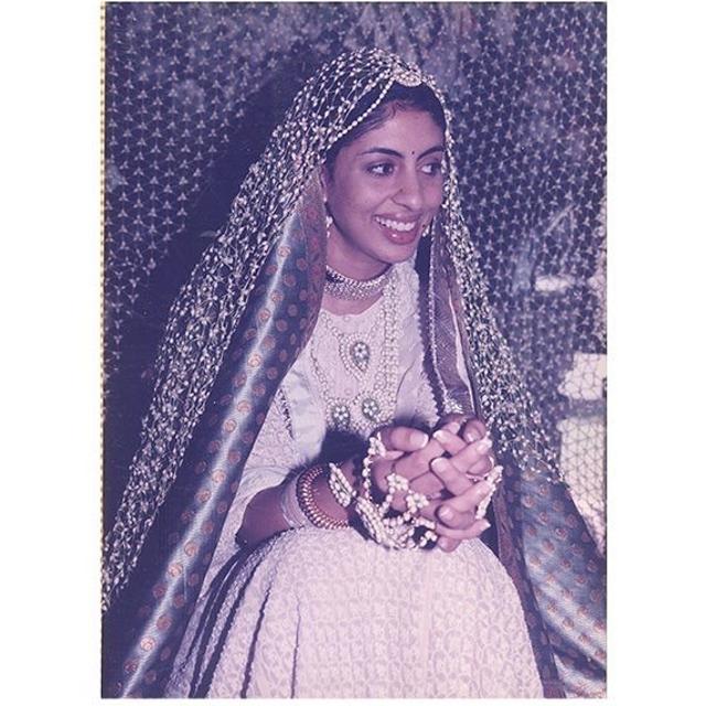 Shweta Bachchan Nanda wore an intricate chikankari ghagra for her mehendi ceremony in 1997 (Photo: Instagram)